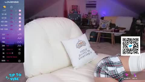Snapshot of sultrysnow69 chatting on January 16, 3:02 am SultrySnow online show from January 16, 3:02 am