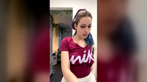 Summer online show from December 16, 7:20 pm