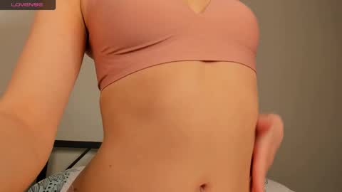 Snapshot of summer_lilac chatting on September 29, 7:35 pm Nelly online show from September 29, 7:35 pm