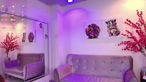 summer_miller online show from January 6, 11:25 am