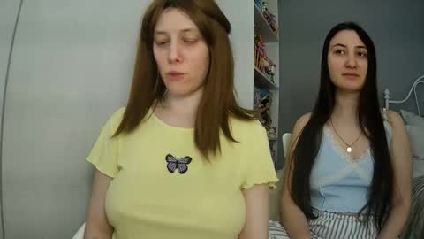 summerbluesky online show from April 22, 4:03 pm