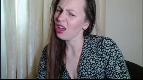 sun__shadow online show from November 21, 12:58 pm