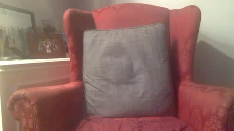 suntrdr077 online show from September 24, 1:34 am