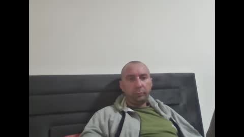 super42835015 online show from September 26, 6:05 pm