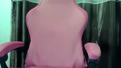Snapshot of superb_ass25 chatting on December 7, 8:44 pm KIMZY online show from December 7, 8:44 pm