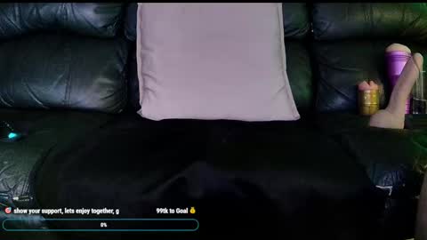 Snapshot of superduty5speed chatting on February 23, 6:56 pm Thomas online show from February 23, 6:56 pm