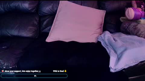 Snapshot of superduty5speed chatting on March 10, 12:39 am Thomas online show from March 10, 12:39 am