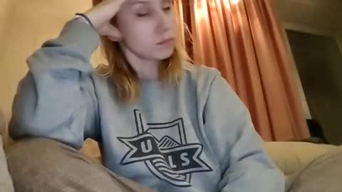 Annie online show from January 14, 5:34 pm