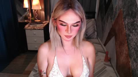 CARMINA online show from April 8, 2:03 am