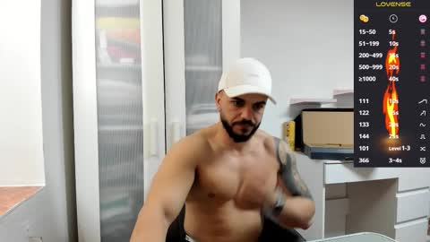 supermanboyxxl online show from March 12, 8:18 am