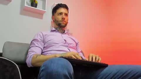 supreme_alpha_ online show from November 8, 4:04 am