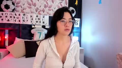 Susann online show from June 20, 11:49 am