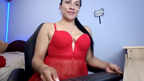 susan ramires online show from December 21, 3:25 am