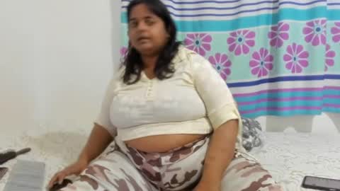 susanaeshwar online show from August 3, 8:04 pm