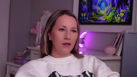 SusanJewel online show from March 2, 7:59 am