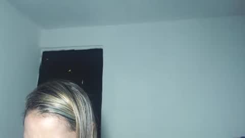 susanleroy online show from February 13, 10:12 am