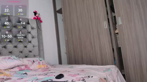 Andrea online show from November 9, 10:34 pm