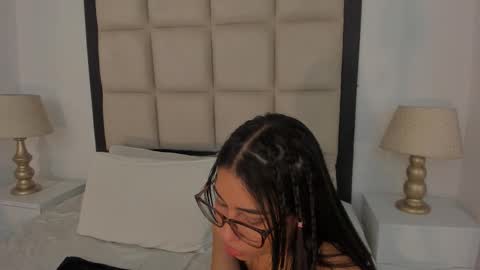 sussyfoxx_ online show from March 13, 11:52 pm