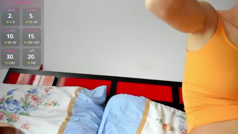 suuzykissuxoxo online show from April 2, 5:15 am