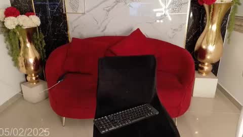 Swan online show from February 5, 12:20 pm