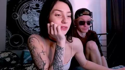 sweaties3 online show from October 24, 9:54 am