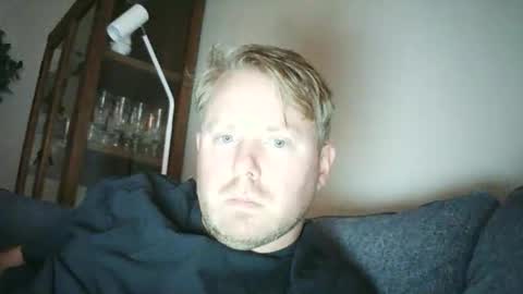 swedishstripper online show from December 14, 12:11 pm