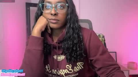 Evangeline online show from September 30, 7:35 pm