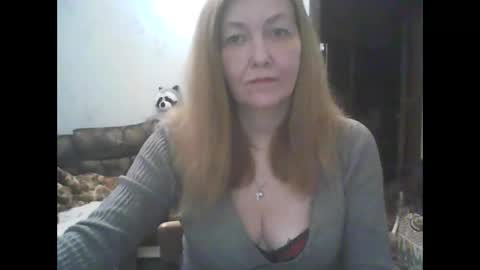sweet4blonde609 online show from December 18, 9:48 am