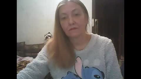 sweet4blonde67 online show from March 6, 2:49 pm