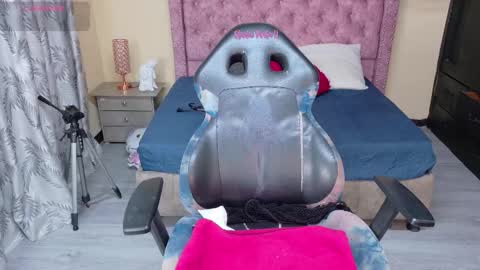 sweet__thang online show from February 5, 4:49 am