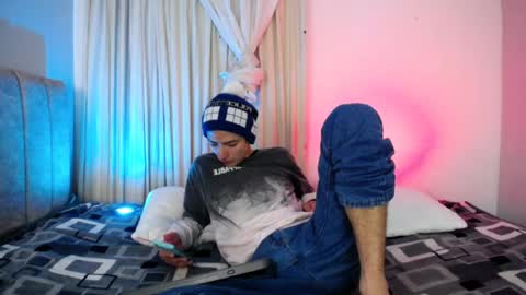 Andy online show from April 6, 1:03 am