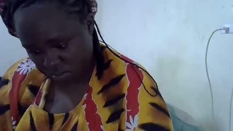 Snapshot of sweet_bela1 chatting on September 14, 5:32 am Queen online show from September 14, 5:32 am