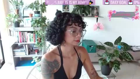 Tutti  online show from June 28, 10:06 pm
