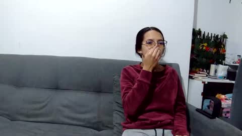 sweet_cum8 online show from July 28, 8:12 am