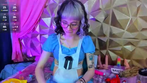 Snapshot of sweet_emmili chatting on March 2, 3:16 pm  emmili  online show from March 2, 3:16 pm