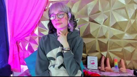 Snapshot of sweet_emmili chatting on January 27, 3:18 pm  emmili  online show from January 27, 3:18 pm