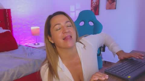 Sweet Evans online show from November 11, 5:53 am