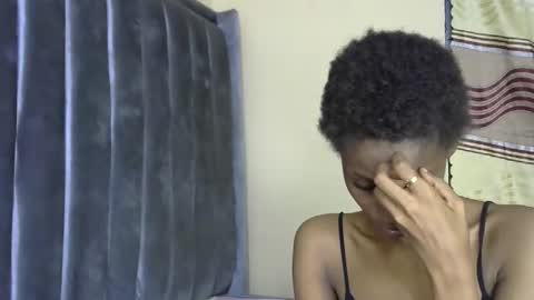sweet_freaky online show from May 3, 10:05 pm