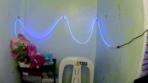 sweet_frex123 online show from October 6, 6:20 am