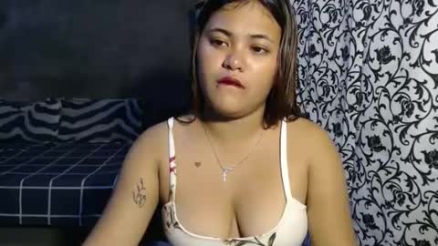 sweet_kelly11 online show from January 12, 8:25 am