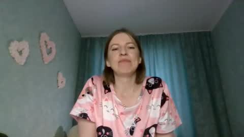 sweet_lilbunny online show from September 15, 2:35 am