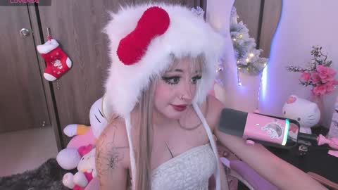 sweet_lilly_sweet online show from December 18, 7:08 pm
