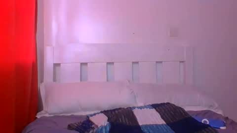 Linda online show from May 6, 5:02 am