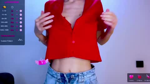 Mia online show from April 14, 11:35 am