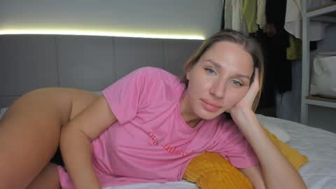 Sofi online show from April 12, 8:40 am