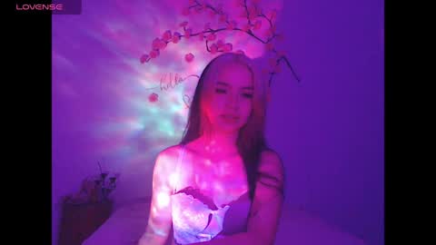 sweet molly420 online show from June 4, 12:05 am