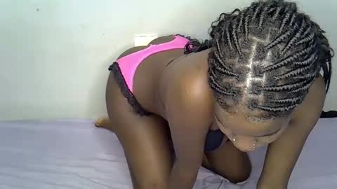 sweet_sheee online show from November 24, 7:07 am