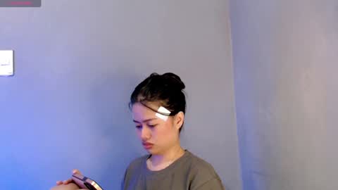 Snapshot of sweet_sirenxx chatting on February 2, 5:10 am Leah online show from February 2, 5:10 am