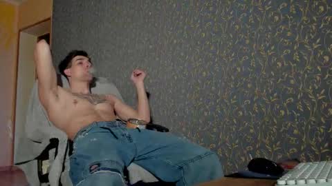 sweet_smith8 online show from January 13, 4:31 am