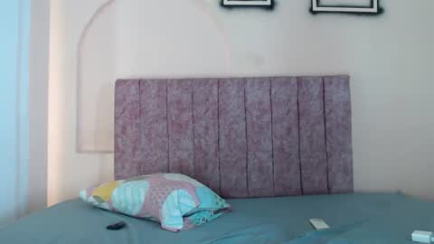 sweet_sofi20 online show from July 11, 2:42 pm